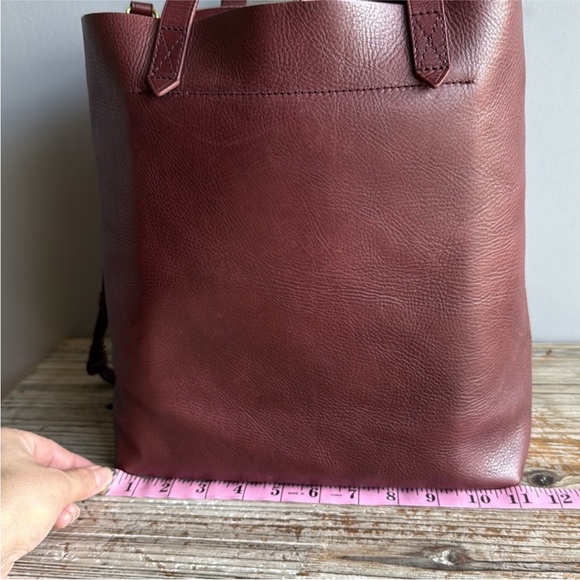 The Zip-Top Medium Transport Leather Tote - Picture 5 of 9
